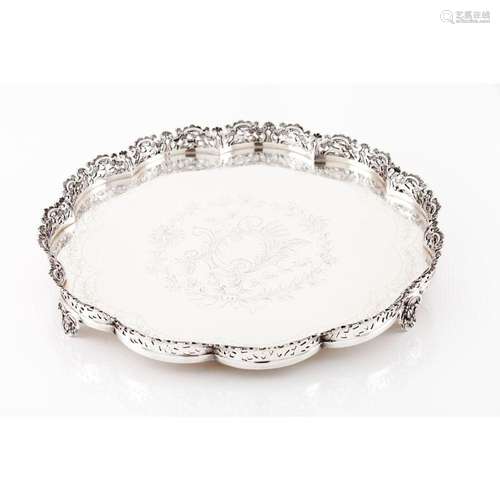 A lobate salver