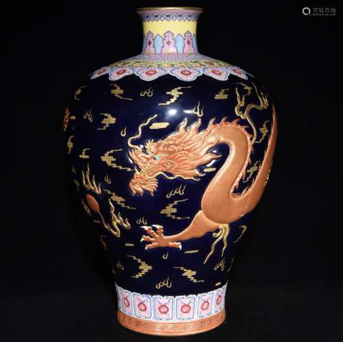 清雍正蓝釉浮雕矾红描金龙纹梅瓶