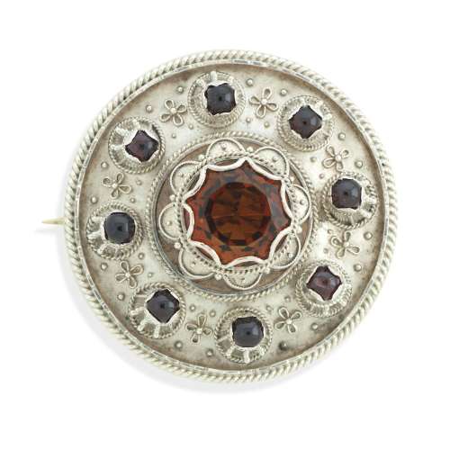 A SILVER AND GEM-SET BROOCH OF LOCHBUIE DESIGN, VICTORIAN