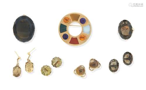 A GOLD AND GEM-SET BROOCH TOGETHER WITH A COLLECTION OF QUAR...