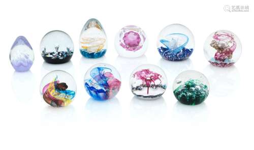 A COLLECTION OF SCOTTISH GLASS PAPERWEIGHTS,