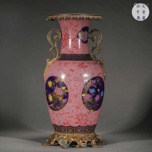 Qing Dynasty,Famille Rose Open Window Beast Ear Vessel