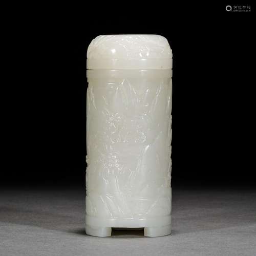 Qing Dynasty,Hetian Jade Flower Covered Bottle