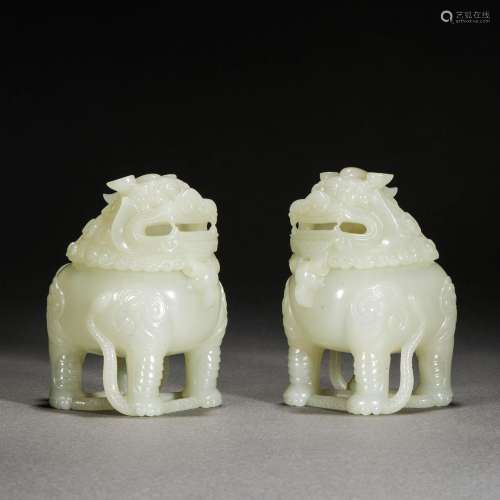 Qing Dynasty,Hetian Jade Lion