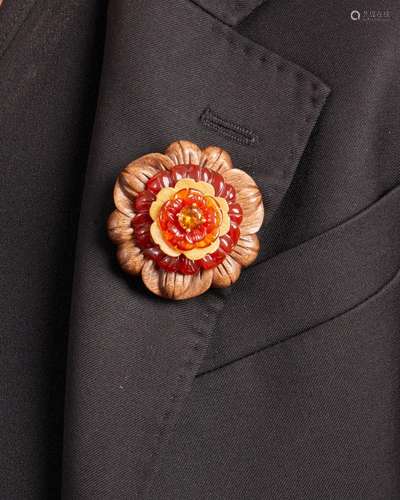 BETTINA'S FLOWERS A WOOD AND GEM-SET BROOCH