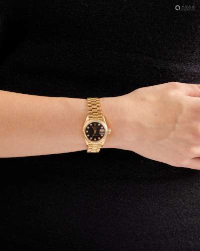 ROLEX AN 18K GOLD AND DIAMOND LADIES 'DATEJUST OYSTER PERPET...