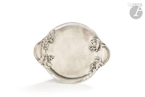 BOUCHERON 1830 - 1902 - FRANCIS PEUREUX Plateau en argent re...