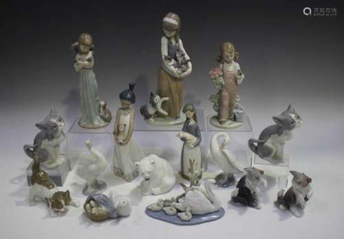 Fifteen Lladro ornaments, including Following He