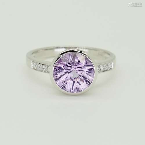 Amethyst-/Brillantring.