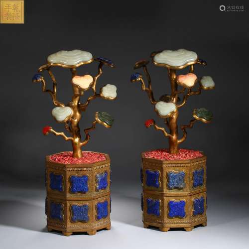 Qing Dynasty of China,Bronze Gilt Inlaid Precious Stone Bons...
