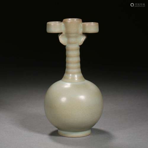 Ming dynasty or earlier of China,Ru Kiln Piercing Bottle