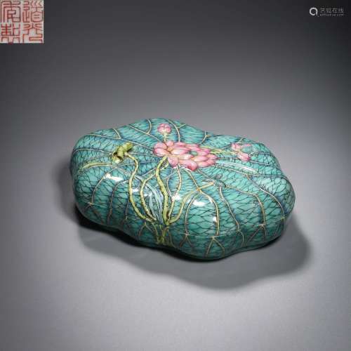 Qing Dynasty of China,Bionic Porcelain Covered Box