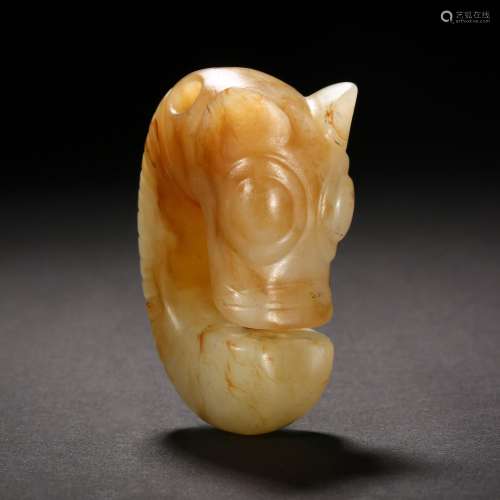 Ming dynasty or earlier,Hetian Jade Dragon