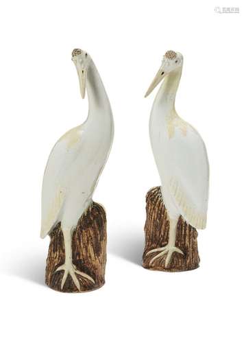 A LARGE PAIR OF CHINESE EXPORT PORCELAIN MODELS OF CRANES