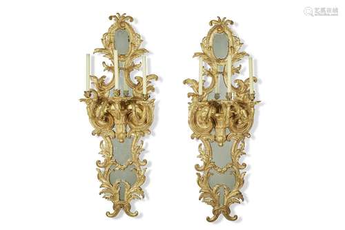 A PAIR OF GEORGE II GILT CARTON PIERRE GIRANDOLES