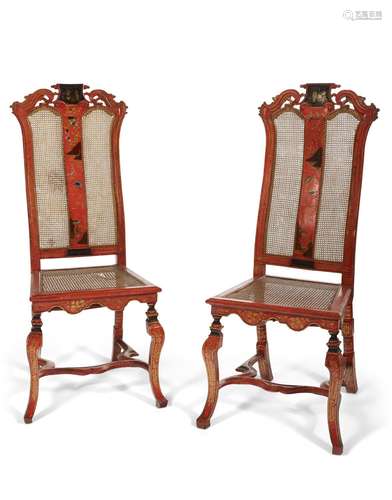 A PAIR OF QUEEN ANNE SCARLET AND GILT-JAPANNED SIDE CHAIRS