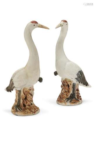 A PAIR OF CHINESE EXPORT PORCELAIN MODELS OF CRANES