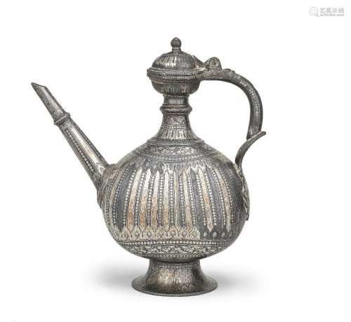 【*】A silver-inlaid alloy bidri ewer India, 17th/ 18th Centur...