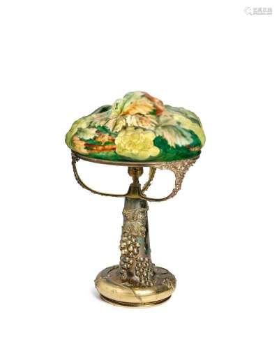 PAIRPOINT (1900-1970) Puffy Grape Table Lampcirca 1920revers...