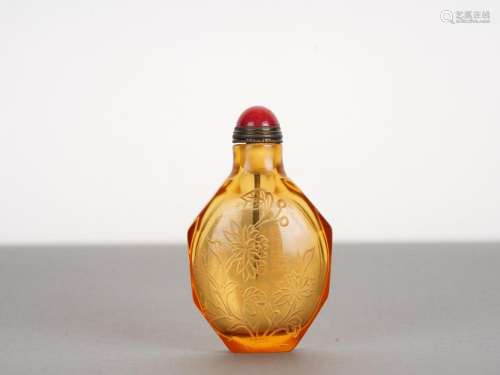 Chinese Qing Antique Amber Glass Snuff Bottle