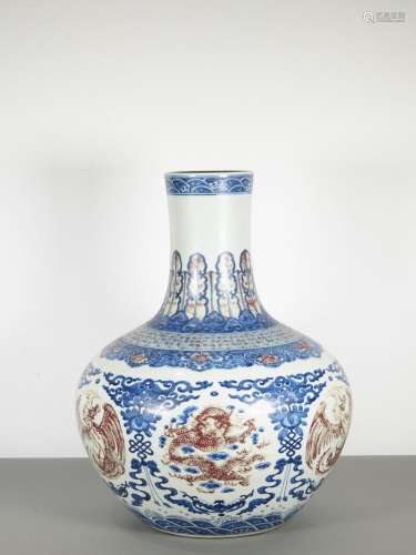 Large Chinese Antique Blue and White Red Underglaze Vase