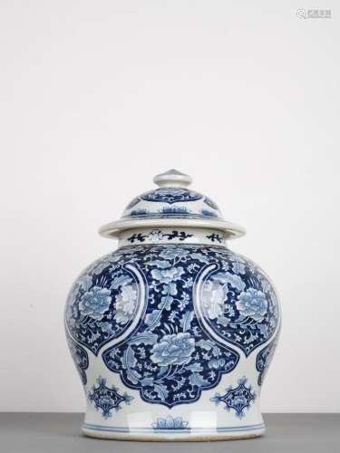 Chinese Antique Blue and White Flowers Jar