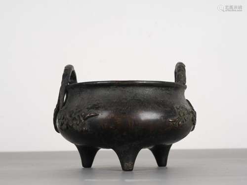 Chinese Antique Qing Bronze Tripod Censer