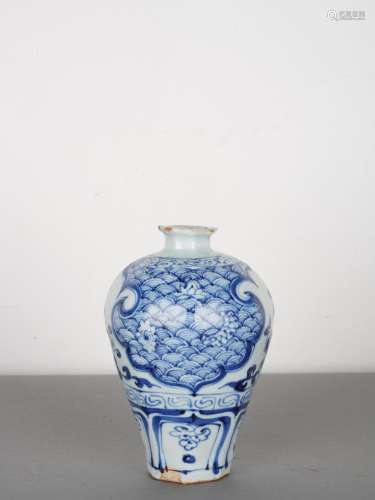 Chinese Antique Ming Blue and White Ruyi Pattern Vase