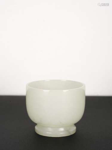 Chinese Qing Antique White Jade Cup