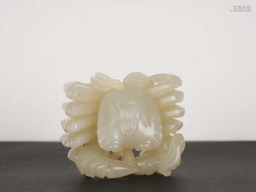 Chinese Antique Qing White Jade Crab