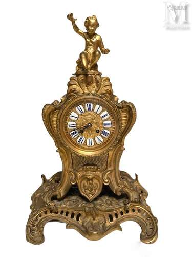 Pendule de style Louis XV