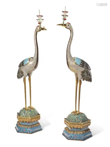A PAIR OF MASSIVE CHINESE CLOISONNÉ AND CHAMPLEVÉ ENAMEL CRA...