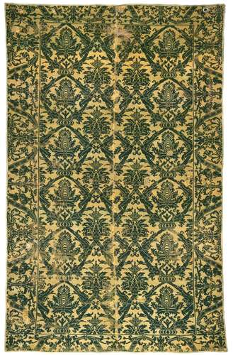 THE BENGUIAT ALCARAZ CARPET SPAIN, SECOND HALF 16TH CENTURY