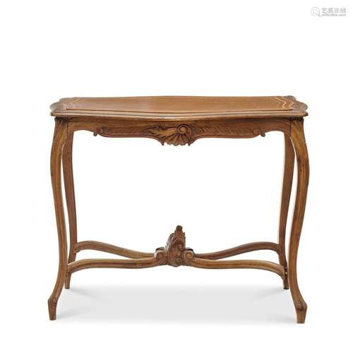 Small center table  20th Century