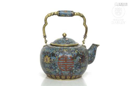 Cloisonne enamel teapot, Qianlong mark