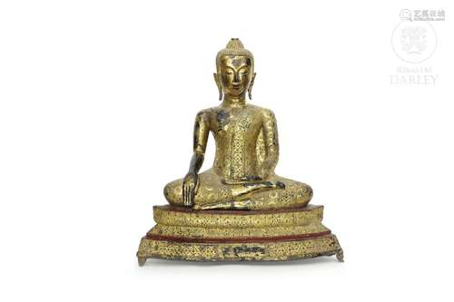 Large gilded bronze Thai Buddha, 19th century