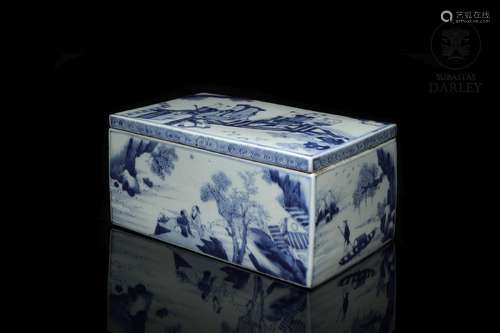 Porcelain blue-and-white lidded box, Ming dynasty