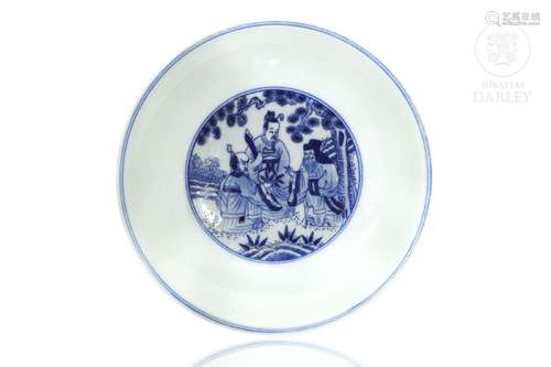 A blue and white porcelain dish, Qing dynasty