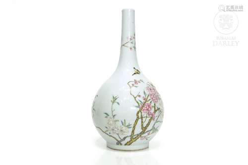 Large "Dan Ping" enameled vase, Qing dynasty