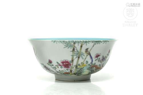 Large bowl with enameled decoration, Yongzheng mark