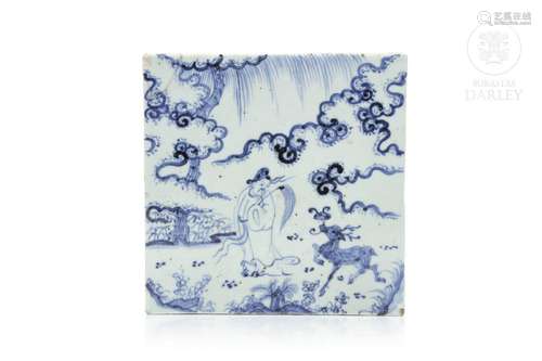 A blue and white porcelain tile, 19th - 20th century