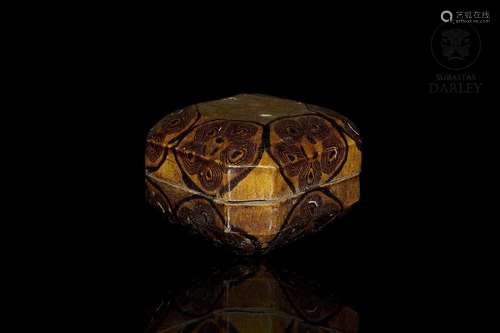 Pottery glazed box, Tang style