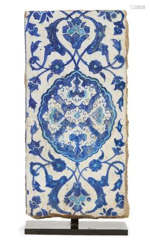 A blue and white Iznik pottery border tile, Ottoman Turkey, ...