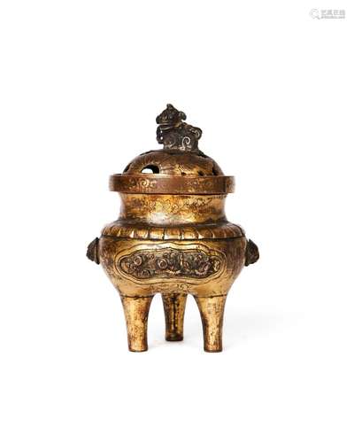 A HU WENMING PARCEL-GILT TRIPOD CENSER, 17TH/18TH CENTURY