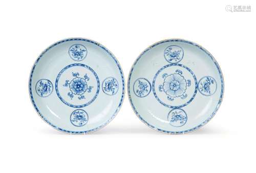 A PAIR OF CHINESE BLUE & WHITE CHARGERS, KANGXI PERIOD (...