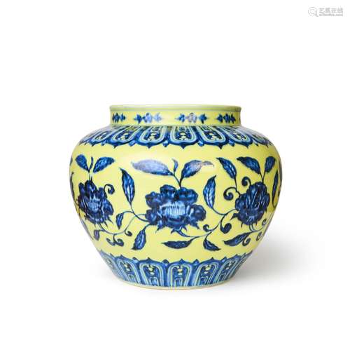 A CHINESE YELLOW GROUND UNDERGLAZE BLUE LOTUS JAR, MING DYNA...