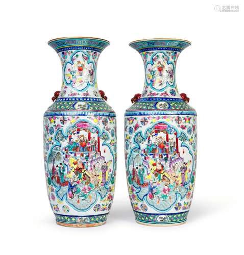 A PAIR OF CHINESE FAMILLE ROSE VASES, QING DYNASTY (1644-191...