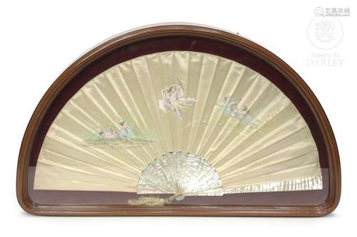 Silk and mother-of-pearl fan, 20th century