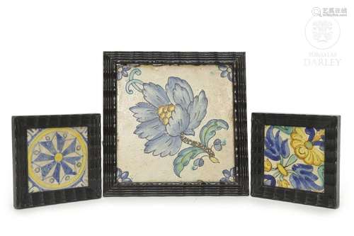 Set of three decorative tiles, 20th century