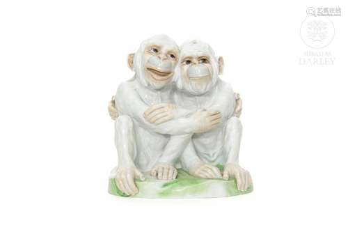 A German porcelain "Pair of white Monkeys", Dresde...